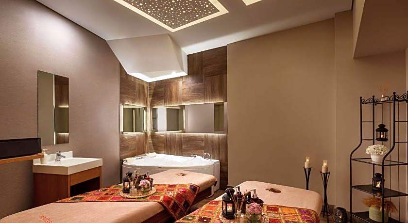 DoubleTree by Hilton Istanbul Gayrettepe