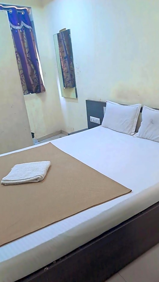 Hotel Gitanjali Kalupur(Relief Road)