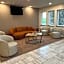 Orangewood Inn & Suites Kansas City Airport