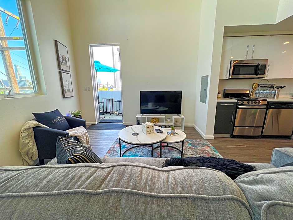 Downtown Los Angeles Skyline balcony view Modern Penthouse