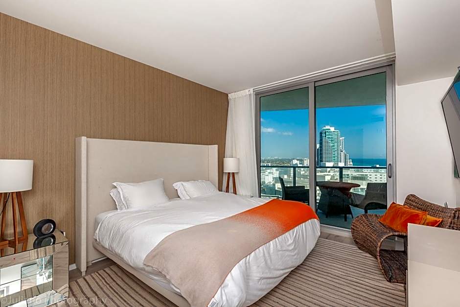 Hyde Beach Condos By Ammos Vr