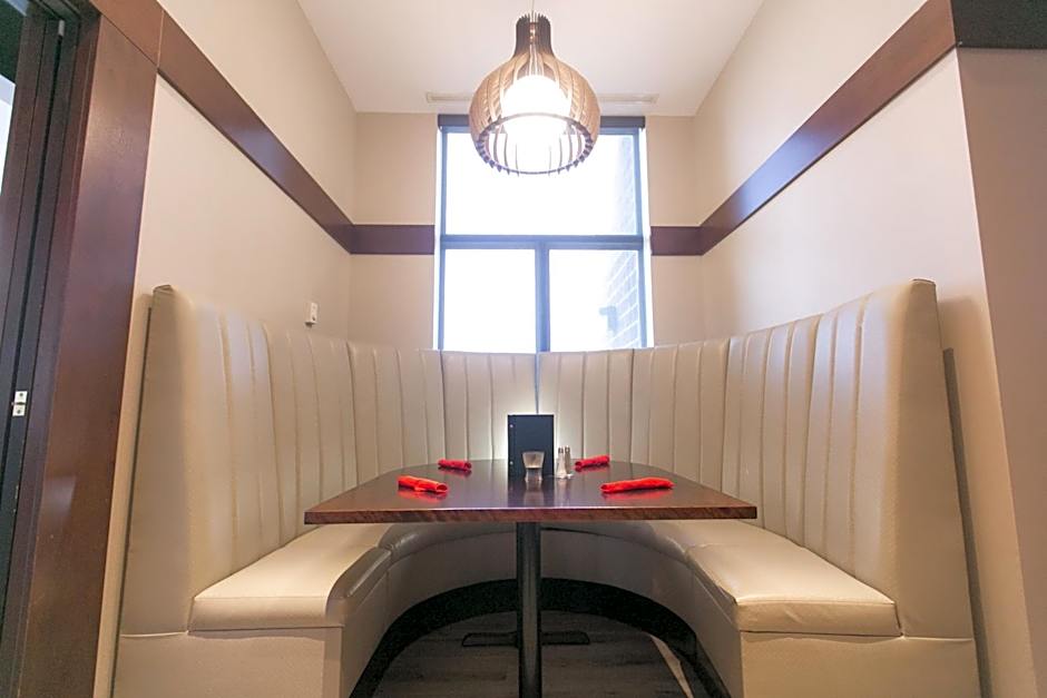 Best Western Plus Dartmouth Hotel & Suites