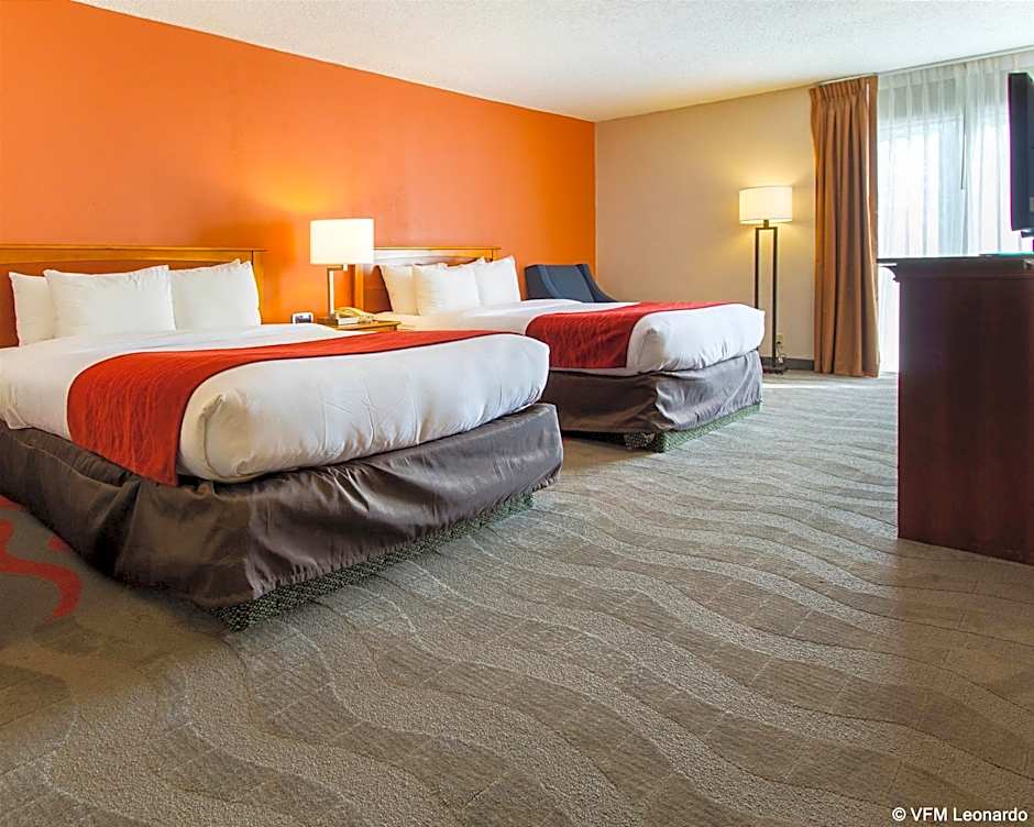 Comfort Inn & Suites Airport Syracuse