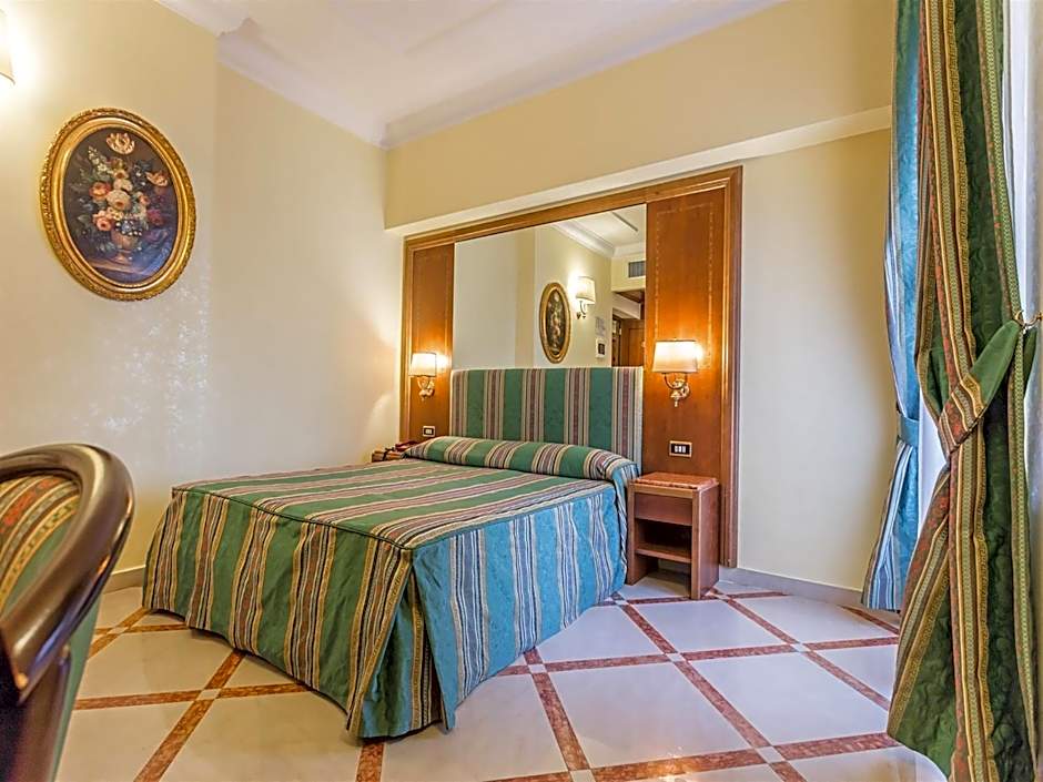 Raeli Hotel Noto