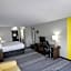 Super 8 by Wyndham Salina I-70