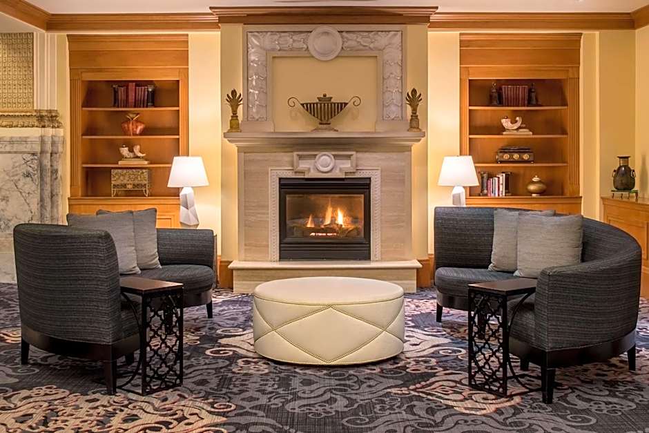 Embassy Suites by Hilton Portland-Downtown