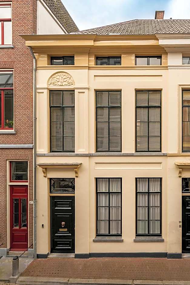 Zocher6 a monumental town house in the city center