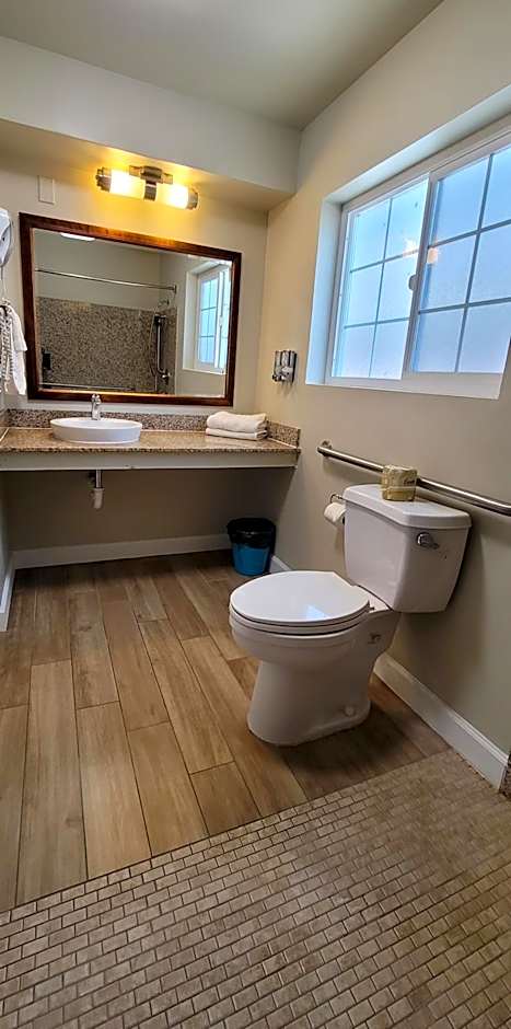 Beachwalker Inn & Suites