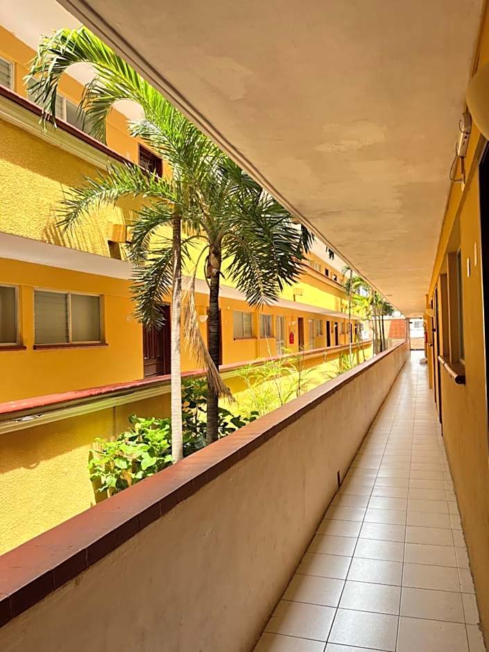 Suites Cancun Center