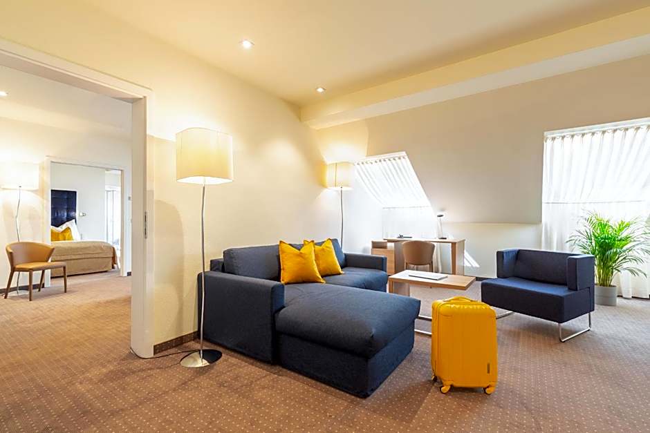 HiLight Suites Hotel