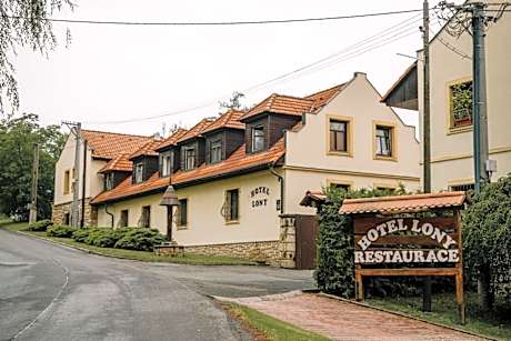 Hotel Lony