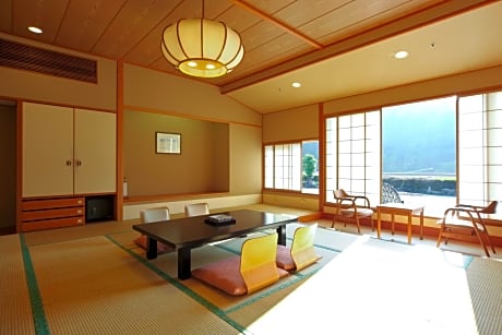 Superior Japanese-Style Room with Private Bathroom and Garden - New Building
