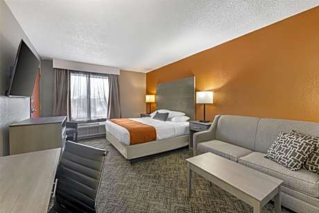 King Room with Sofa Bed and Bath Tub - Disability Access/Non-Smoking