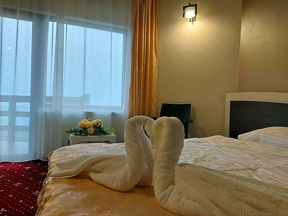HOTEL CARMINA