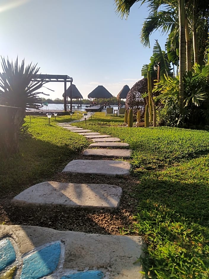 Casa Shiva Bacalar by Mij