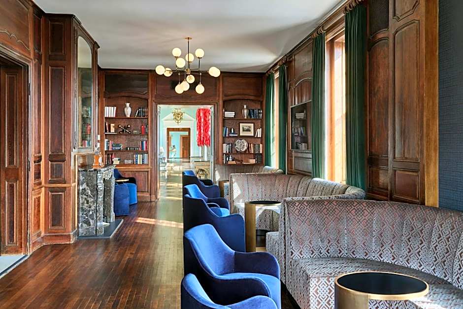 Le Meridien Dallas, The Stoneleigh