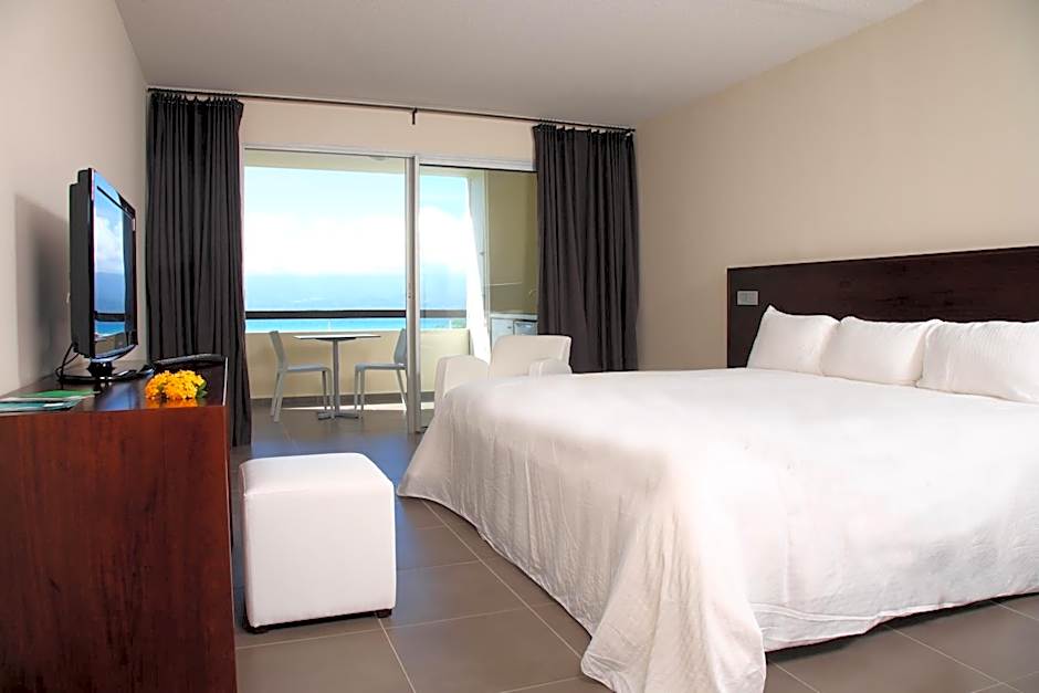 Mahogany Hotel Residence & Spa