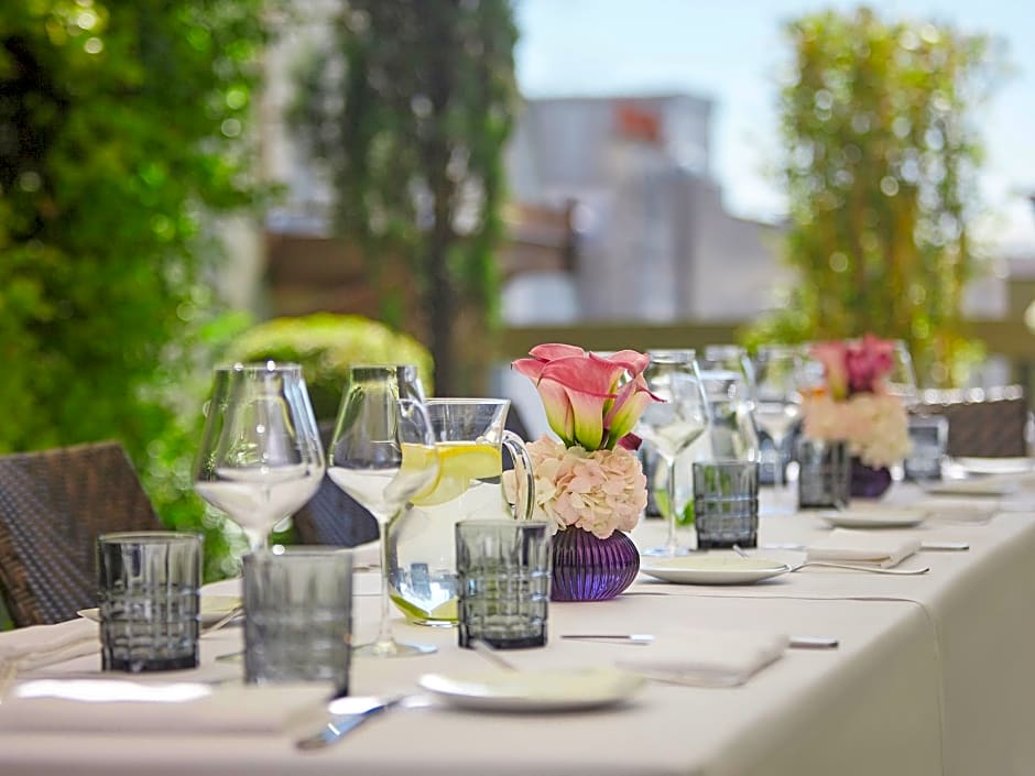 Warwick Paris (Former Warwick Champs-Elysees)
