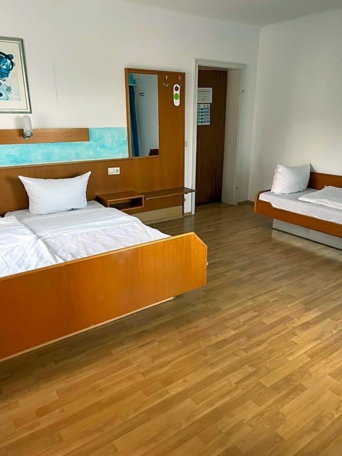 MC Hotel