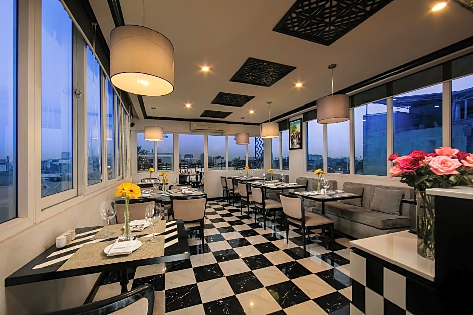 Serenity Diamond Hotel