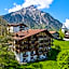 Hotel Aeschi Interlaken - Handwritten Collection