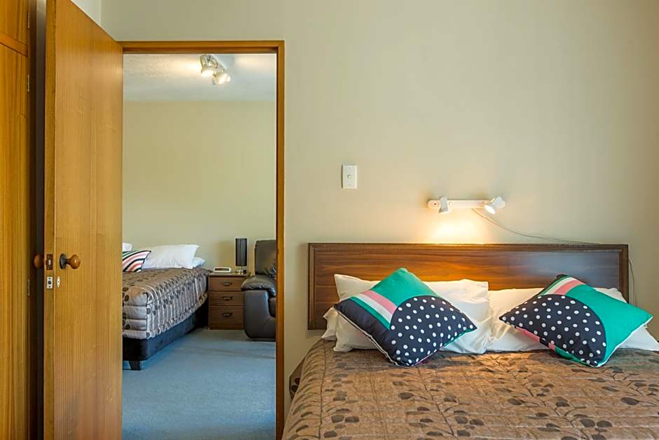Argyle On The Park - Central Christchurch Motel Overlooking Hagley Park
