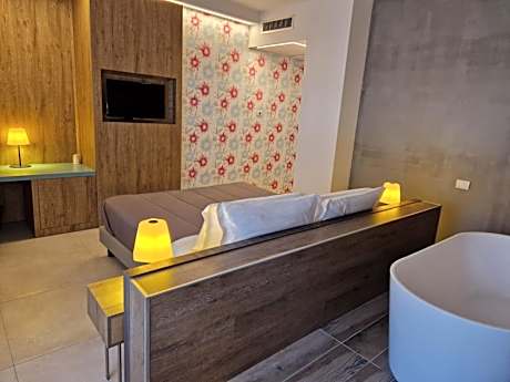 Standard Double Suite