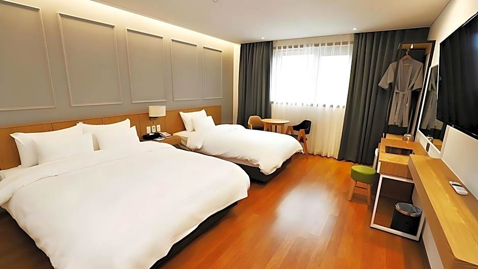 Pyeongchang Hotel The Maru