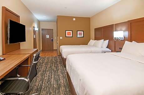 Queen Room with Two Queen Beds - Non-Smoking