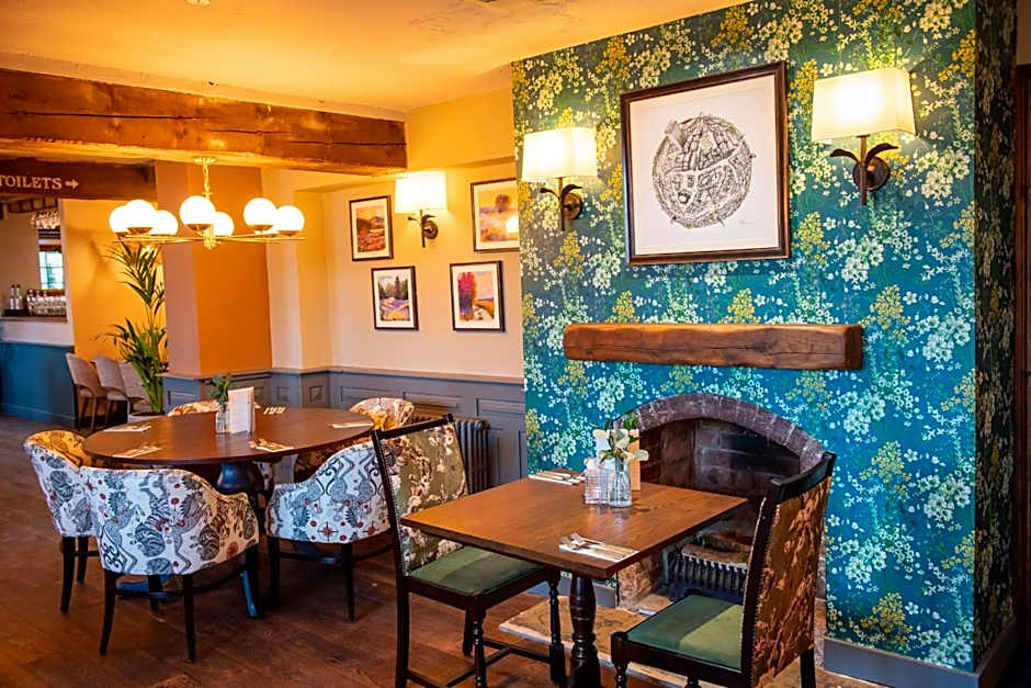 The Red Lion Inn by Chef & Brewer Collection