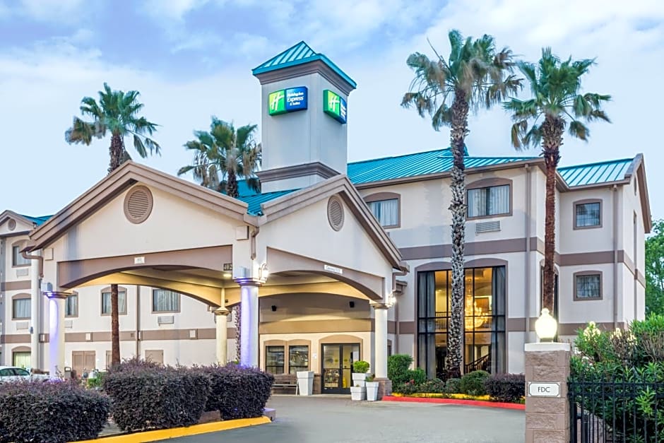 Holiday Inn Express Hotel and Suites Lake Charles by IHG