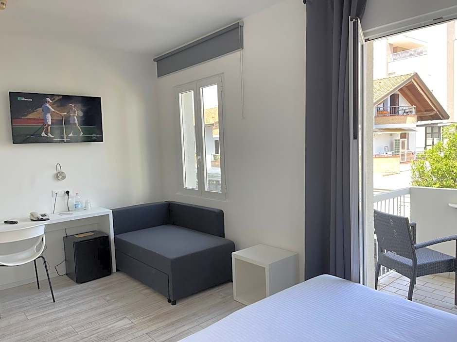 Hotel Athena