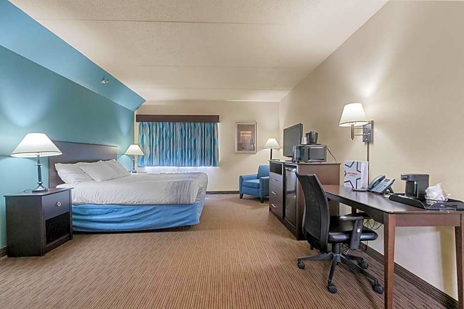 AmericInn by Wyndham Green Bay East