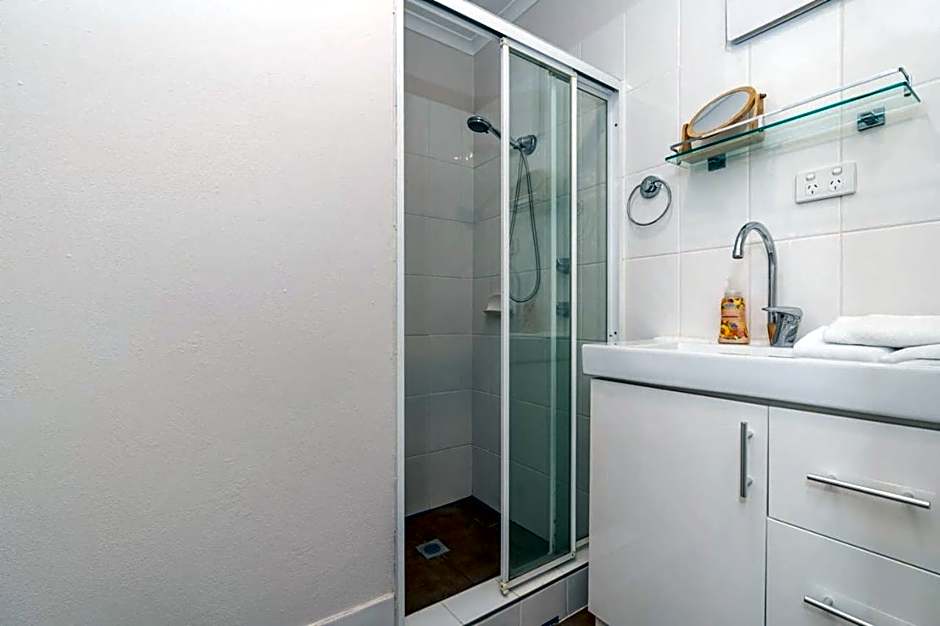 Peaceful 1BR Home near Canberra Hospital - Hosted by CanStay