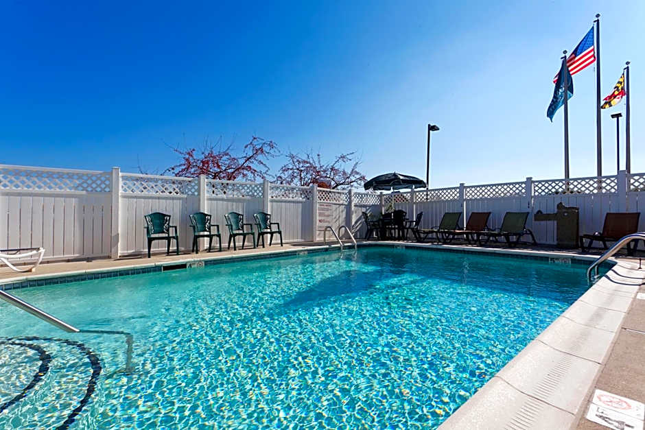 Country Inn & Suites by Radisson, Bel Air/Aberdeen, MD