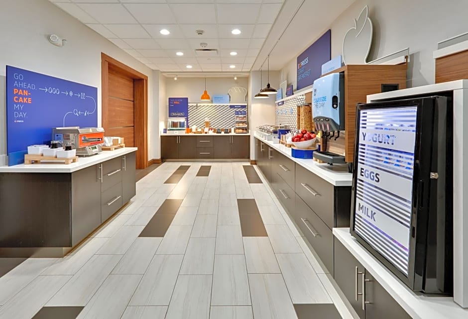 Holiday Inn Express & Suites Fort Worth North - Northlake, an IHG Hotel
