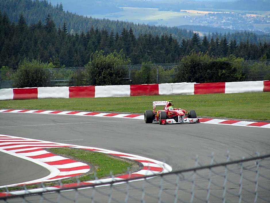 Hotel zur Burg Nürburg