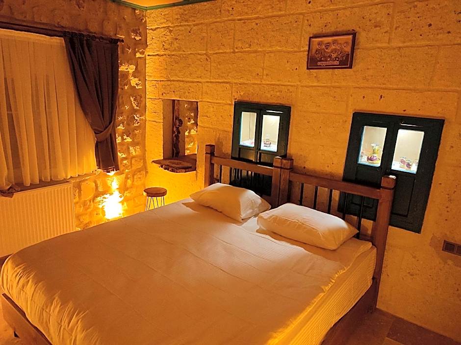 Euphoria Cave House