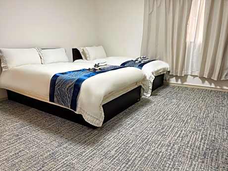 Economy Twin Room