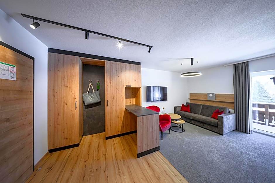 Photo 1 of 4 of Junior Suite, Balcony