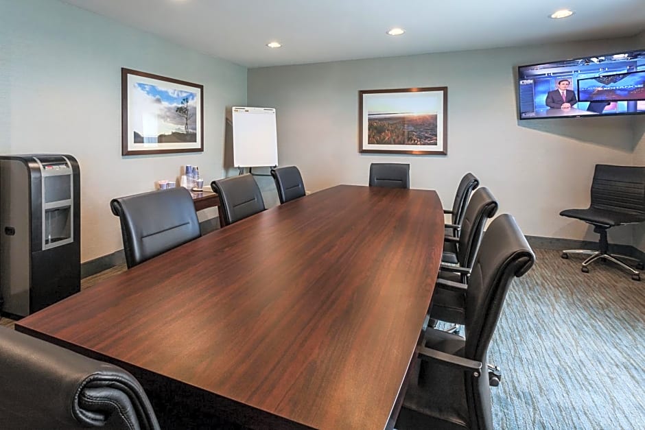 Holiday Inn Express & Suites Carpinteria By IHG