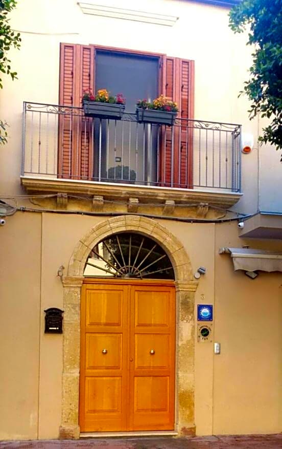 La Corte Del Eeco – Crotone, NV