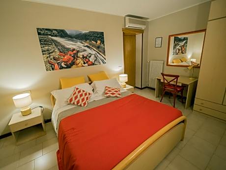 Large Double Room