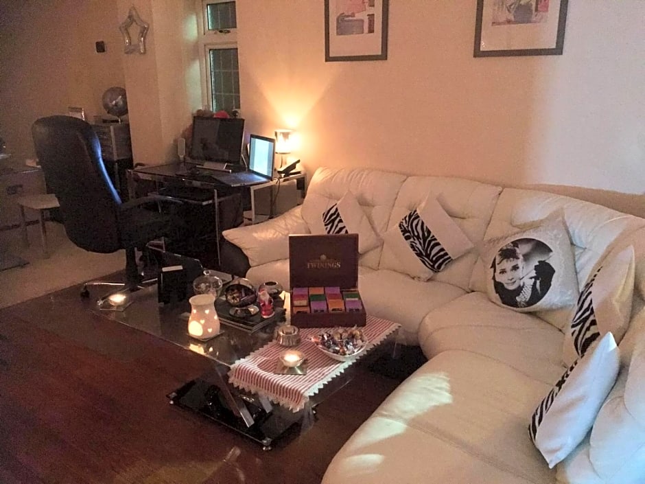 Bianca's House Hotel Heathrow Airport