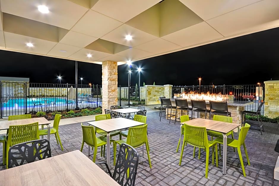 Home2 Suites Plano Legacy West