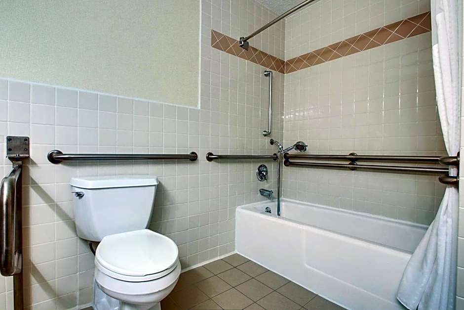 Holiday Inn Westbury-Long Island By IHG