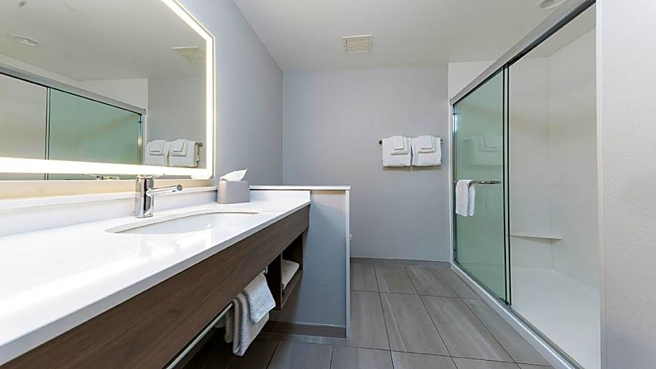 Holiday Inn Express & Suites Ridgecrest - China Lake By IHG