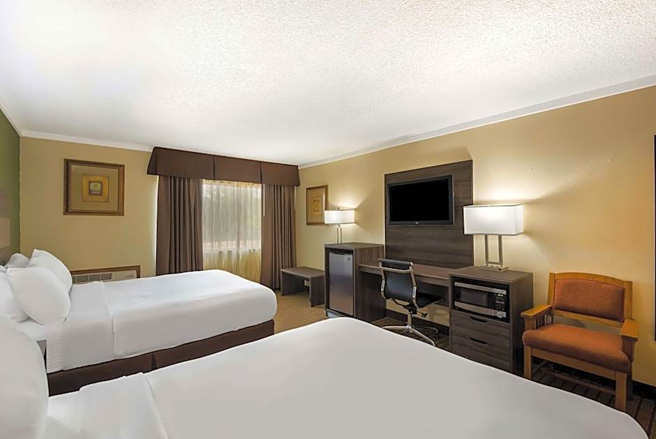 Best Western Prairie Inn & Conference Center