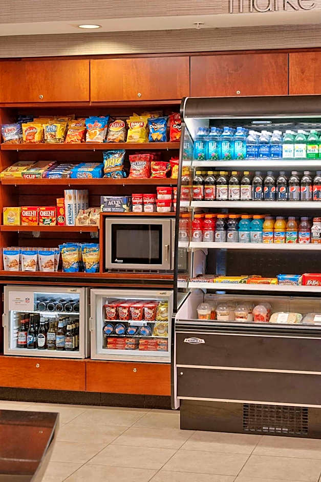 Courtyard by Marriott Kansas City Shawnee