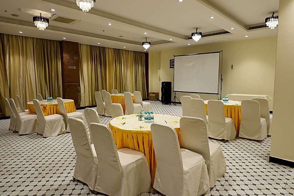 Days Hotel by Wyndham Neemrana Jaipur Highway